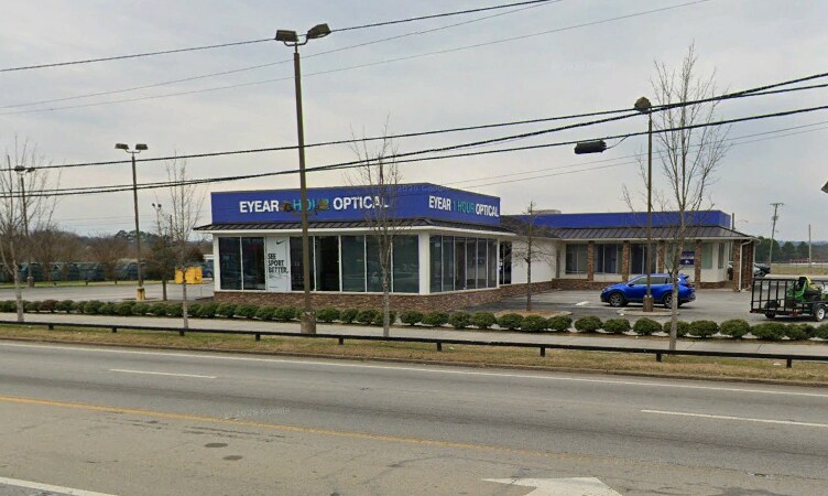 More Photos Of 5969 Brainerd Rd, Chattanooga Freestanding For Sale