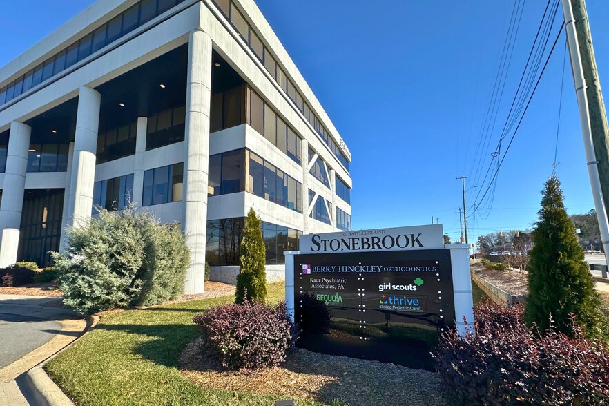More Photos Of 3300 Battleground Ave, Greensboro Office For Lease