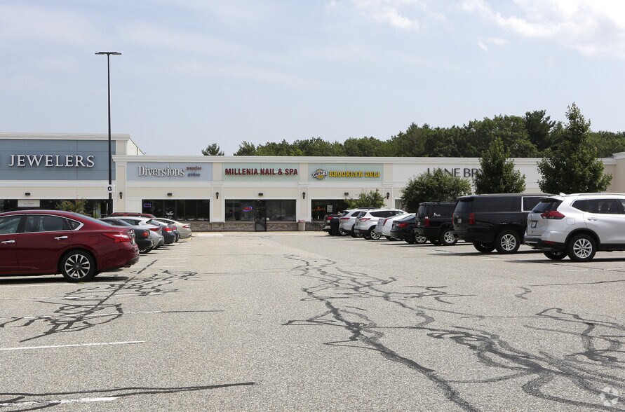 More Photos Of 415 Philbrook Ave, South Portland General Retail For Lease
