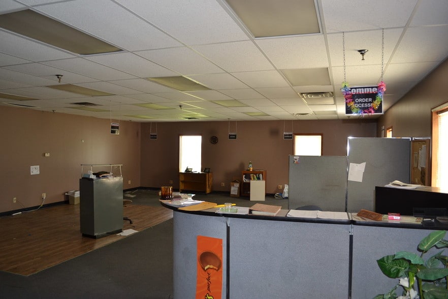 More Photos Of 315 Poston Dr, Crawfordsville Manufacturing For Sale