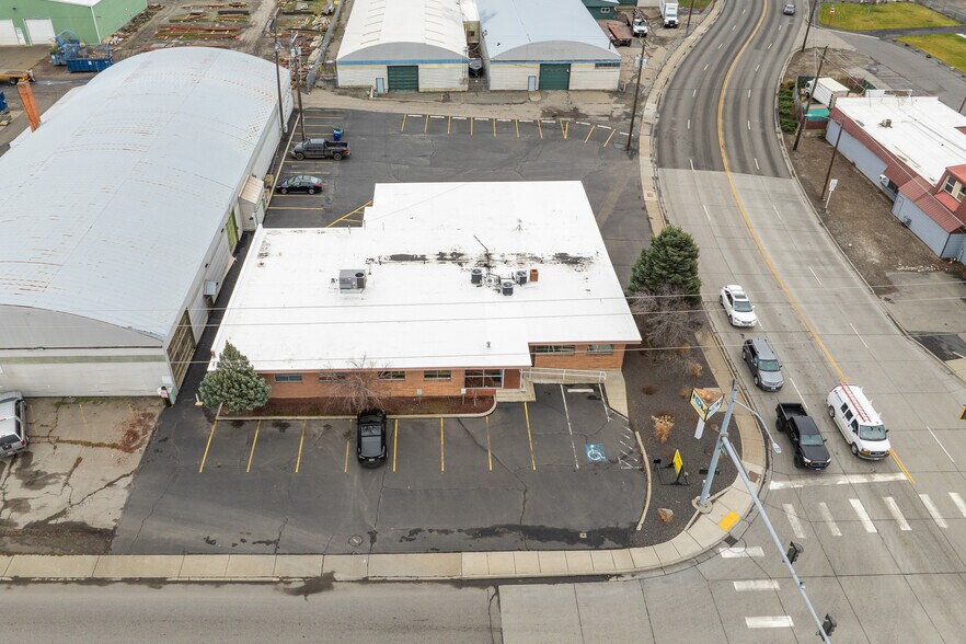 More Photos Of 802 N Fancher Rd, Spokane Valley Office For Sale
