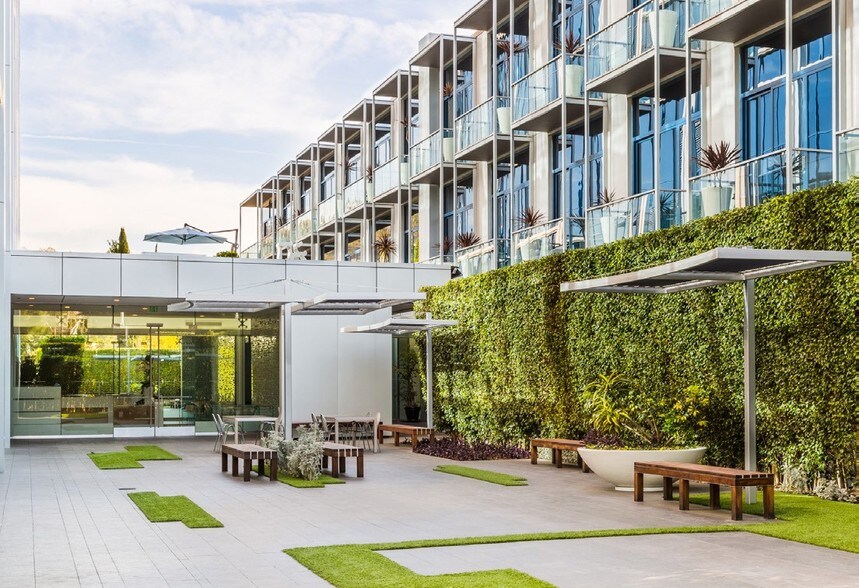 More Photos Of 9200 W Sunset Blvd, West Hollywood Office For Lease