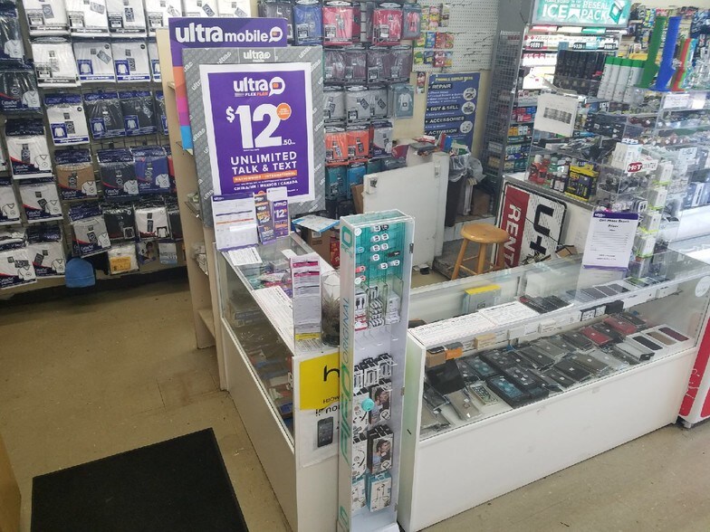 More Photos Of 9834-9850 Sandalfoot Blvd, Boca Raton Restaurant For Lease