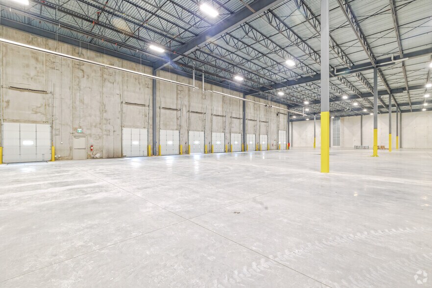 More Photos Of 203 Abbotside Way, Caledon Warehouse For Lease