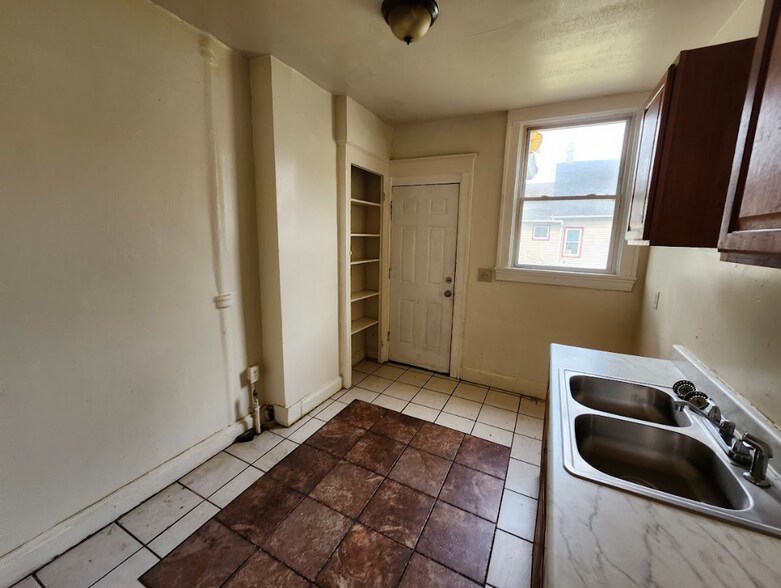 More Photos Of 120-128 Lenox St, Rochester Apartments For Sale