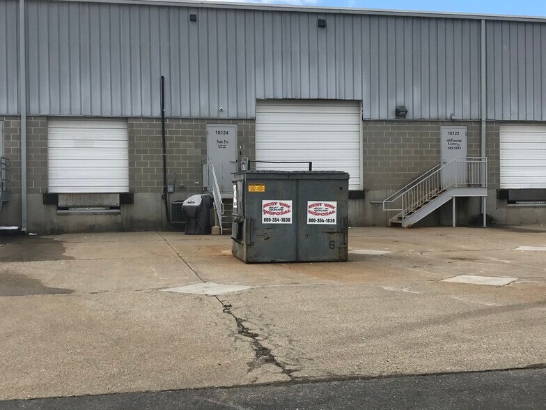 More Photos Of 10100-10130 Toebben Dr, Independence Warehouse For Lease