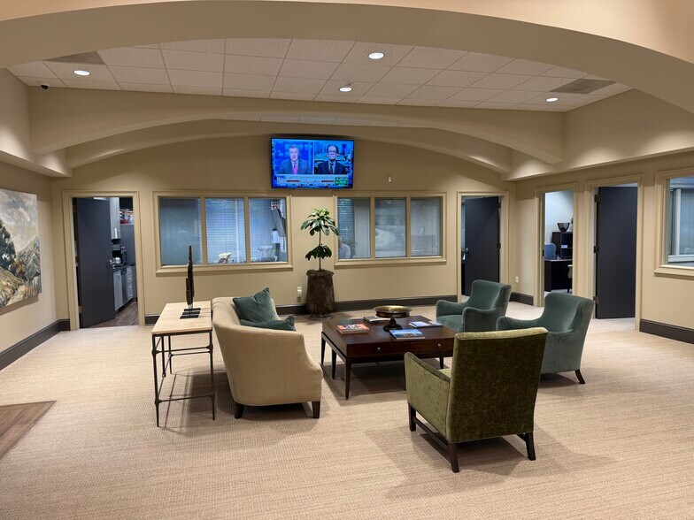 More Photos Of 5960 N Point Pky, Alpharetta Bank For Sale