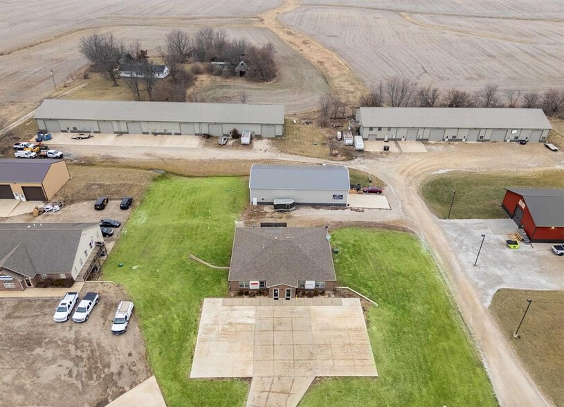 More Photos Of 614-616 State Route 116 Hwy, Germantown Hills Office For Sale