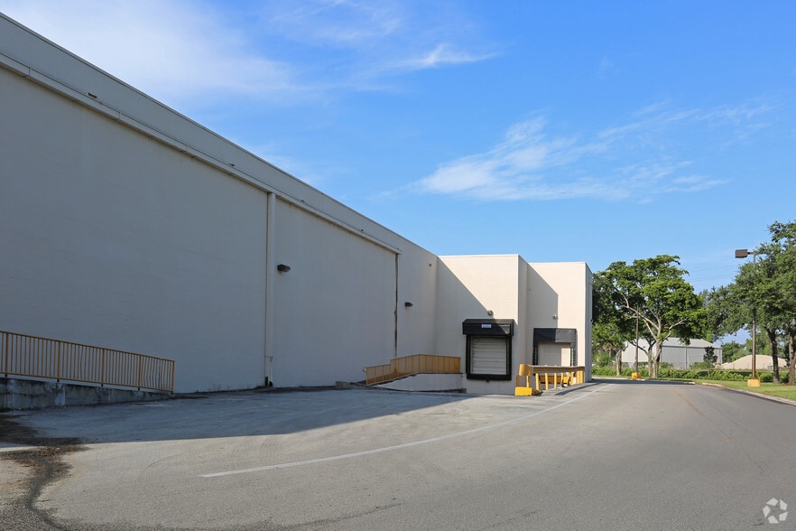 More Photos Of 1490-1732 S Federal Hwy, Delray Beach Unknown For Lease