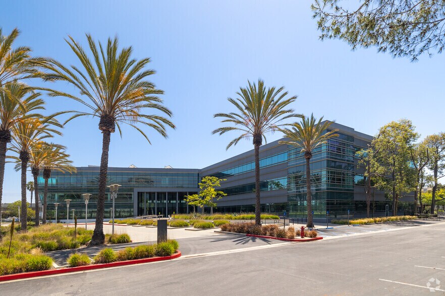 More Photos Of 2160 E Grand Ave, El Segundo Office For Lease
