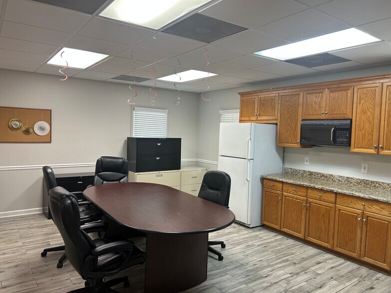More Photos Of 6315 Amherst Ct, Peachtree Corners Medical For Sale