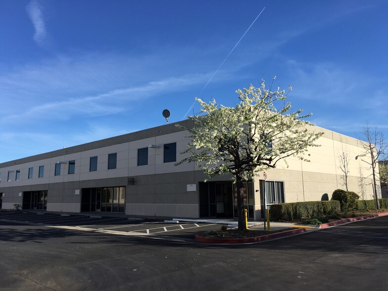 More Photos Of 2364 E Sturgis Rd, Oxnard Warehouse For Sale