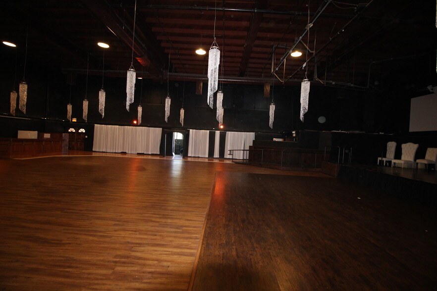 More Photos Of 3485 University Ave, Riverside Office For Lease