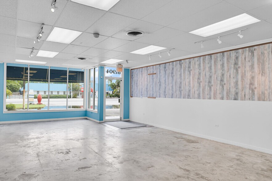 More Photos Of 81900-81906 Overseas Hwy, Islamorada General Retail For Sale