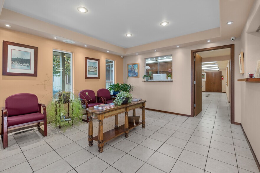 More Photos Of 412 N Main St, Coupeville Healthcare For Sale