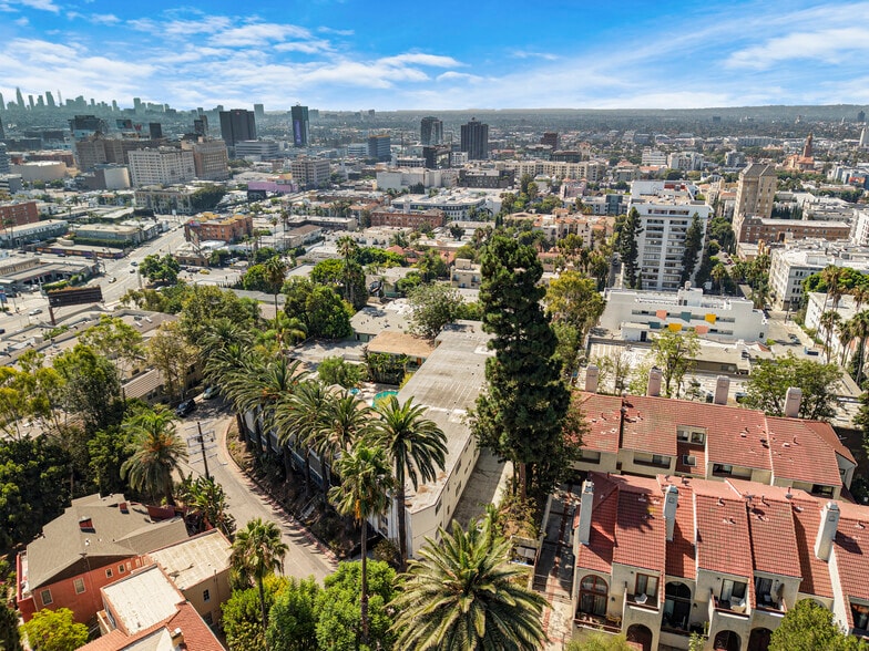 More Photos Of 1959 Grace Ave, Los Angeles Apartments For Sale