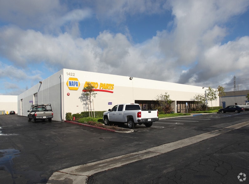 Primary Photo Of 1422-1424 N Batavia St, Orange Warehouse For Lease