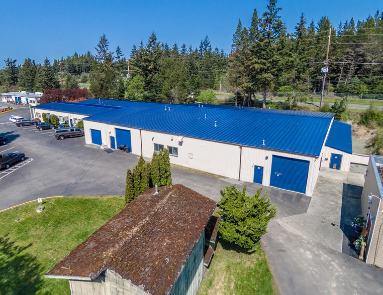 Primary Photo Of 1751 NE Goldie St, Oak Harbor Warehouse For Lease