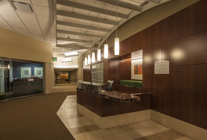 More Photos Of 3155 W Big Beaver Rd, Troy Unknown For Lease