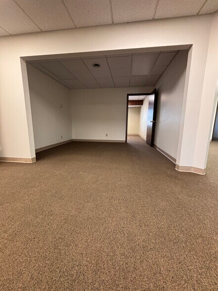 More Photos Of 1201 Grand Ave, Billings Office For Lease