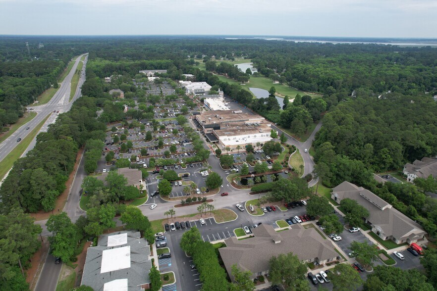 More Photos Of 14 Oak Forest Rd, Bluffton Medical For Lease