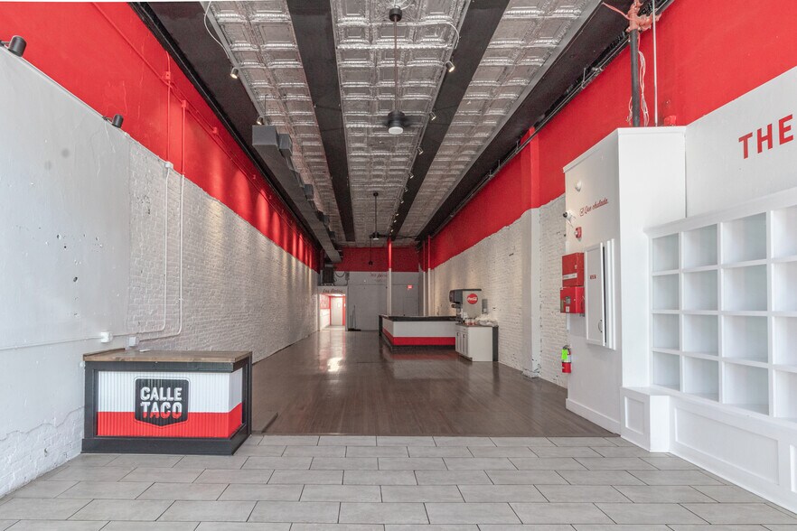 More Photos Of 125 Franklin St, Clarksville Storefront Retail Residential For Sale