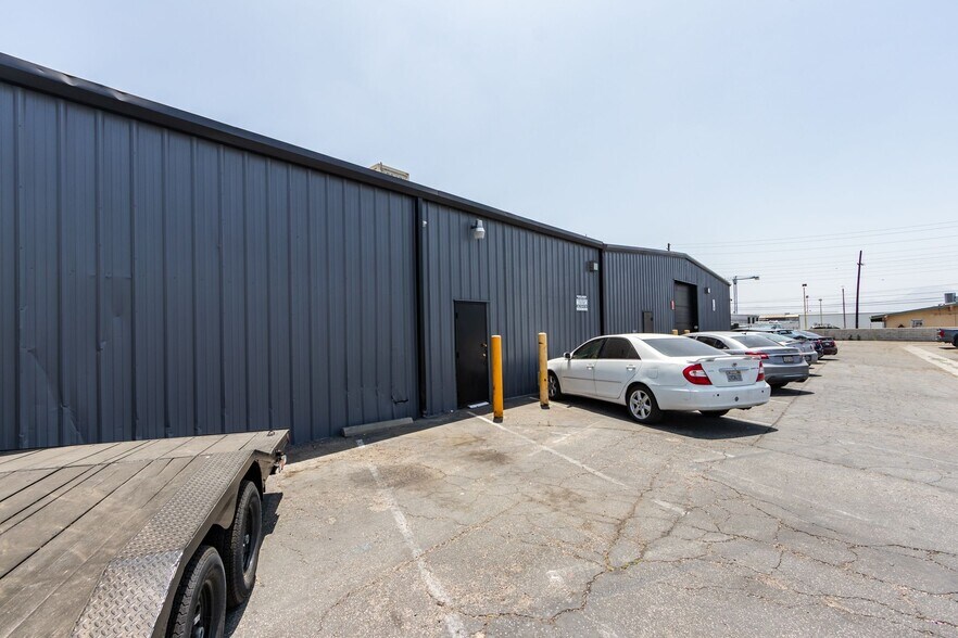 More Photos Of 448 S Pershing Ave, San Bernardino Warehouse For Lease