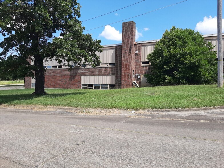 More Photos Of 1401 E Cherokee Ave, Mcalester Schools For Sale