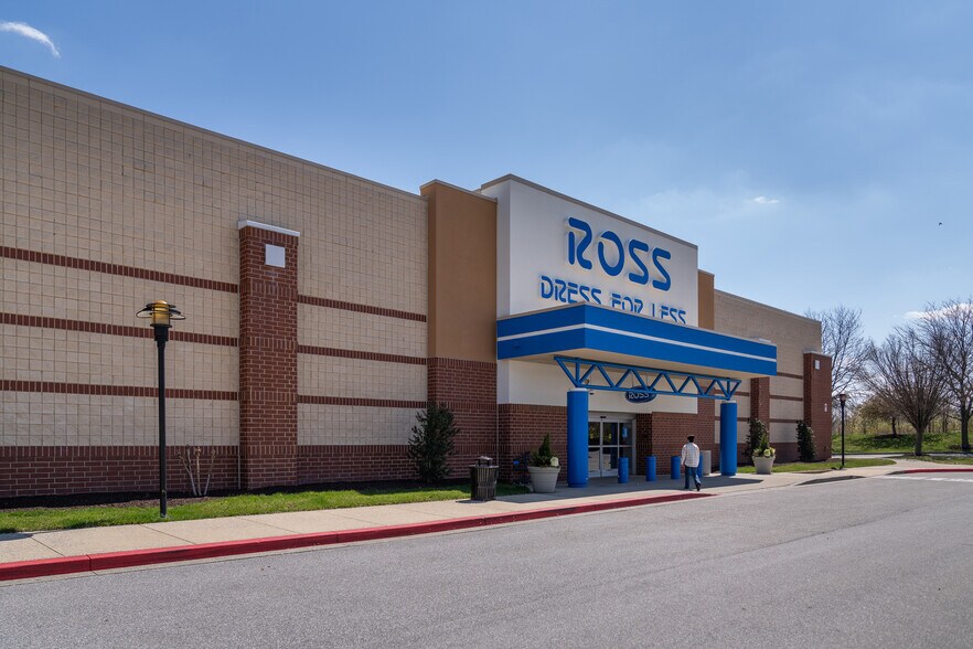 More Photos Of 6171 Columbia Crossing Cir, Columbia General Retail For Sale