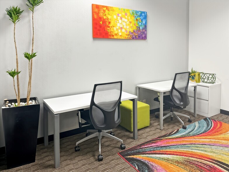 More Photos Of 800 W El Camino Real, Mountain View Coworking Space