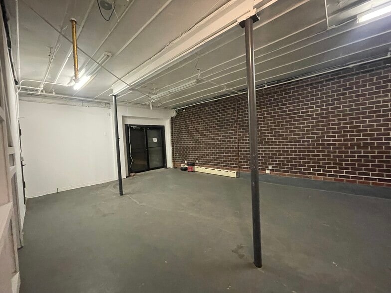 More Photos Of 413-415 E 119th St, New York Warehouse For Lease