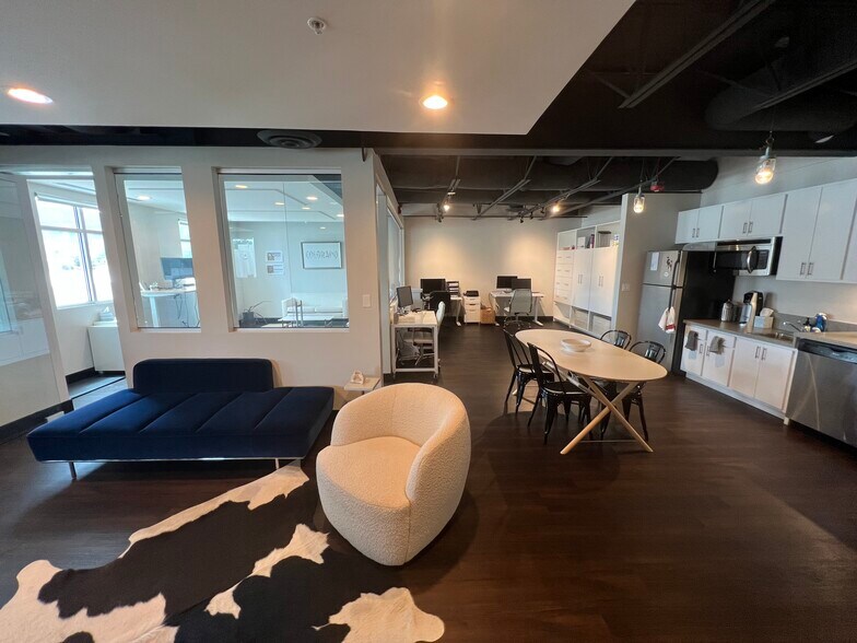 More Photos Of 3020 Carbon Pl, Boulder Office For Sale