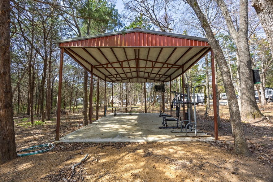 More Photos Of 5300 OK Highway 22 W, Tishomingo Manufactured Housing Mobile Home Park For Sale
