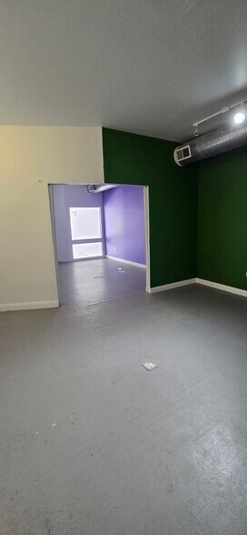 More Photos Of 1216 W Grand Ave, Chicago Storefront Retail Residential For Sale