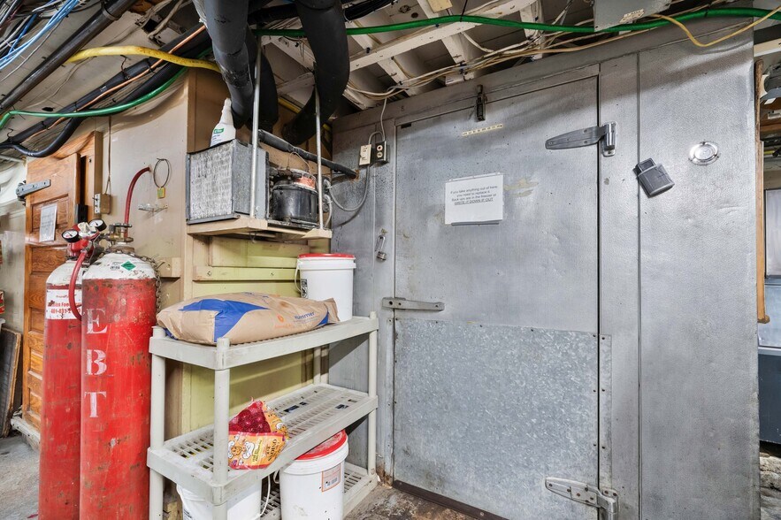 More Photos Of 287 N Elm St, Westfield Restaurant For Sale