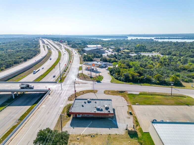 More Photos Of 8901 Jacksboro Hwy, Lakeside Restaurant For Lease