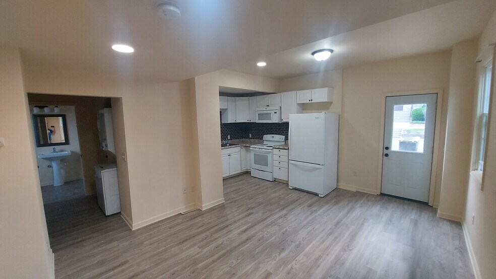 More Photos Of 129 S Church St, Whitewater Multifamily For Sale