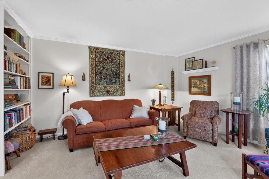 More Photos Of 3554-3556 Woodcrest Ave, Newtown Square Apartments For Sale