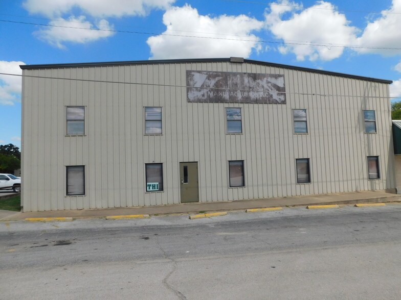 Primary Photo Of 117 W Rock Island Ave, Boyd Light Manufacturing For Lease