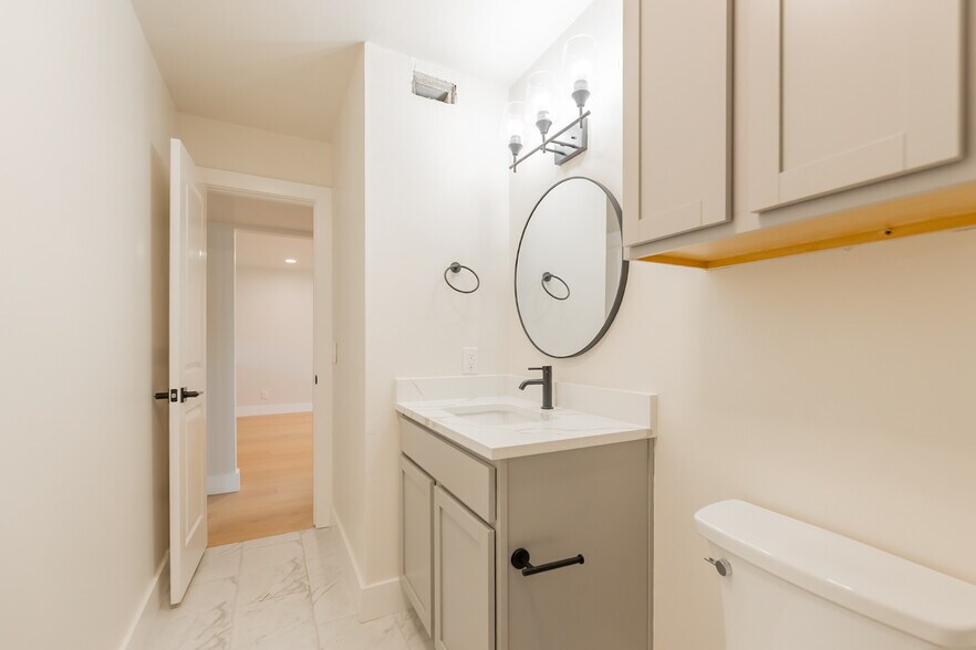 More Photos Of 701 W Highpoint Dr, Stillwater Apartments For Sale