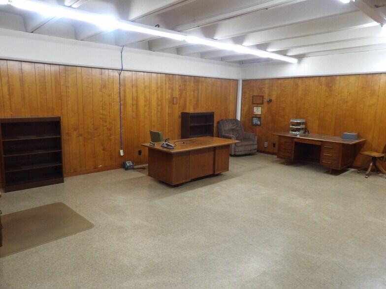 More Photos Of 1812 Wayside Dr, Houston Distribution For Lease