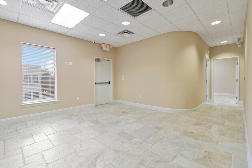 More Photos Of 3519 Paesanos Pky, Shavano Park Office For Lease