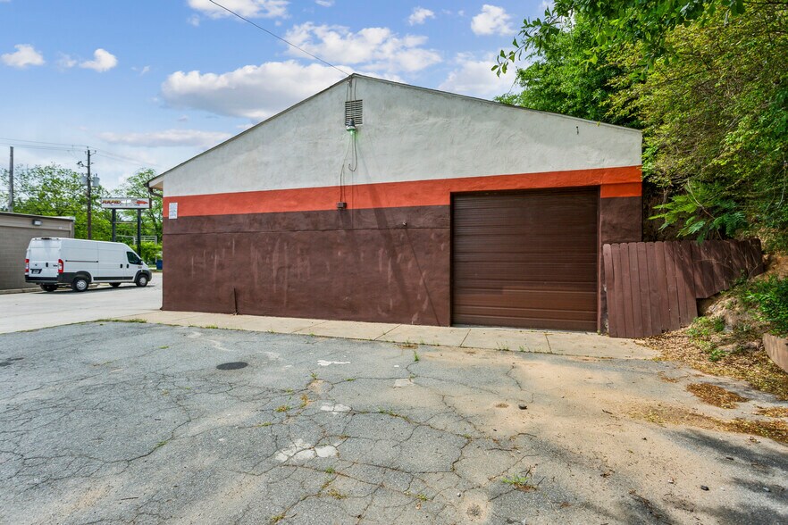 More Photos Of , Atlanta General Retail For Sale