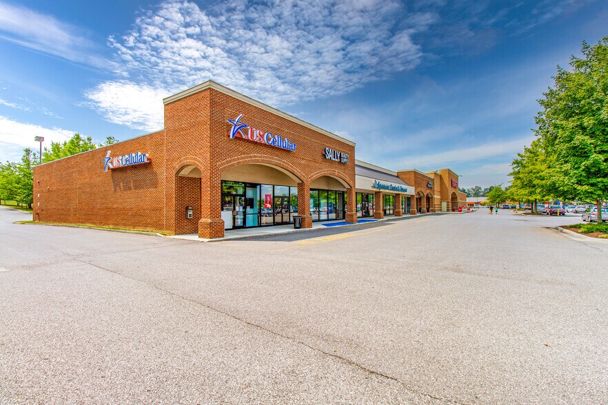 More Photos Of 110-180 Conston Ave, Christiansburg General Retail For Lease