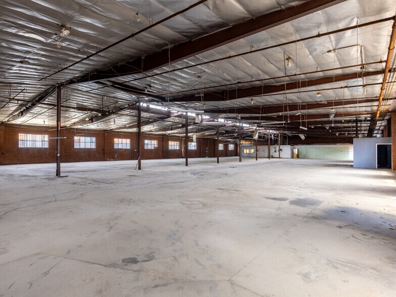 More Photos Of 1155 N McKinley Ave, Compton Warehouse For Sale