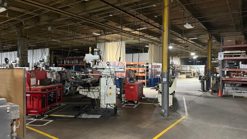 More Photos Of 505 Acorn St, Deer Park Warehouse For Sale