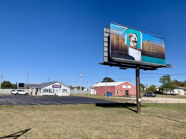 More Photos Of 305 US Highway 31 S, Traverse City Storefront Retail Office For Lease