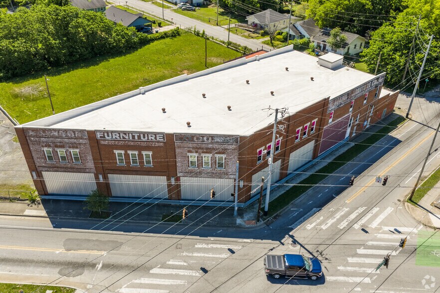 More Photos Of 2200 Glass St, Chattanooga Storefront Retail Residential For Sale