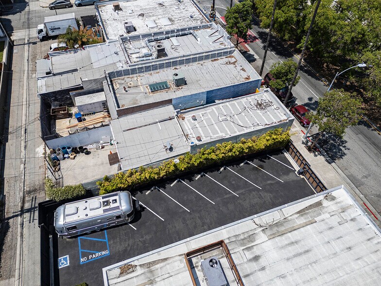 More Photos Of 8554 Washington Blvd, Culver City Bar For Sale