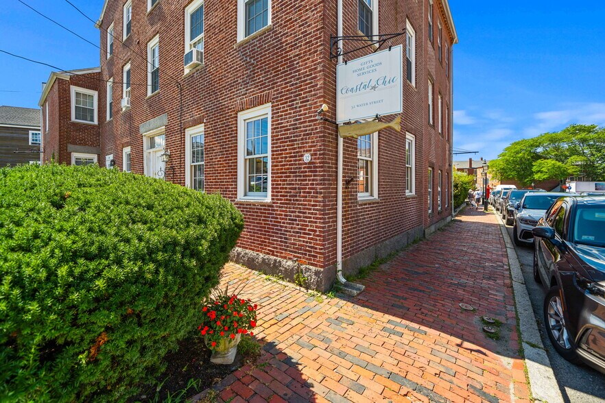 More Photos Of 30-32 Water Street #2, Newburyport General Retail For Sale